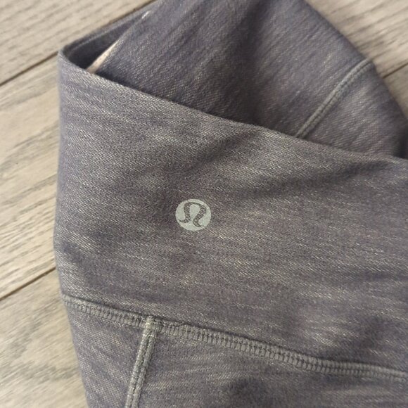 Women Lululemon Heather Gray Align Leggings - Size 6 Great Condition - Picture 4 of 5